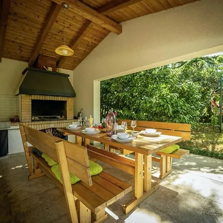 Mare In - Haus Für 6 Personen Medulin