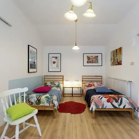 Mare In - Haus Für 6 Personen * Medulin